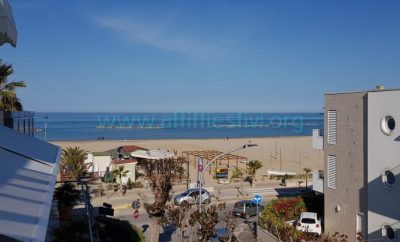 Fronte mare moderno e ben arredato (3) – via Palermo – 141