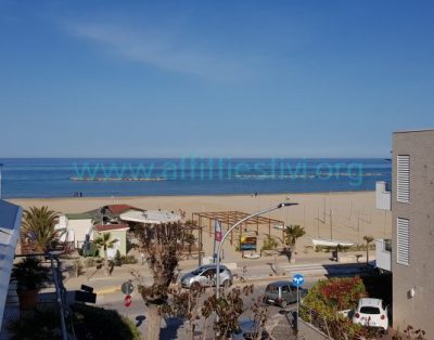 Fronte mare moderno e ben arredato (3) – via Palermo – 141
