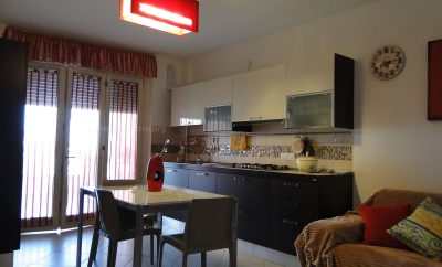 Appartamento nuovo, moderno in zona servita – via Nazionale – 41981