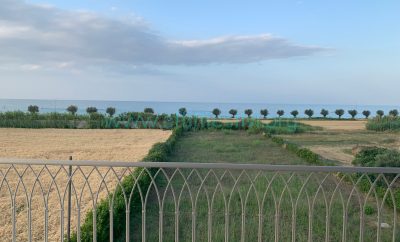 Appartamento con 3 camere e 2 bagni a 100 mt. dal mare – lungomare Trento (zona porto) 43216