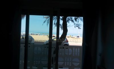 Appartamento al piano terra di fronte al mare – lungomare Trieste – 45410