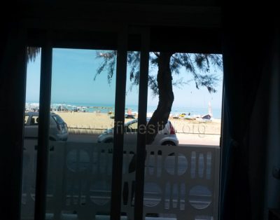 Appartamento al piano terra di fronte al mare – lungomare Trieste – 45410
